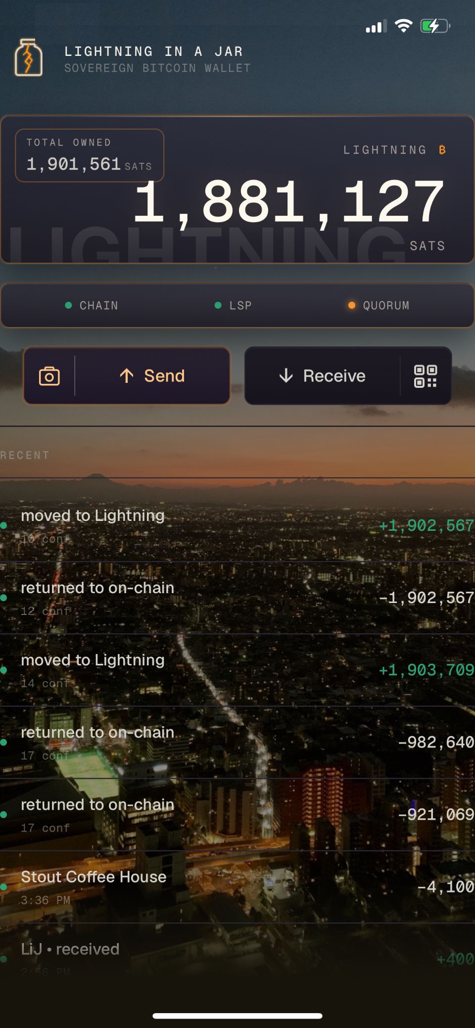 The Lightning in a Jar wallet home screen: a Lightning balance in sats, chain, LSP and quorum status, Send and Receive buttons, and a list of recent on-chain and Lightning transactions.